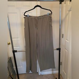Green loose fitting pants